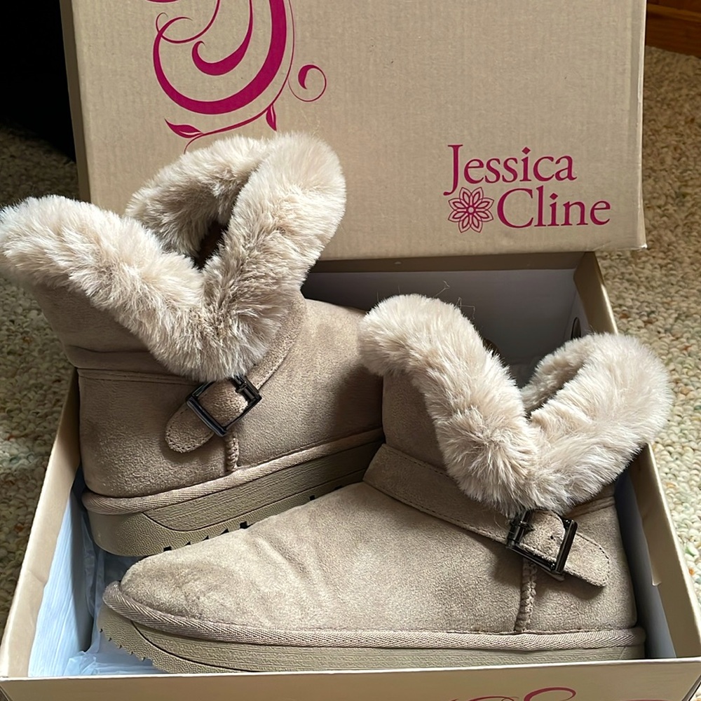 ❄️New+Box•FauxSuedeFurLinedAnkleBoots❄️